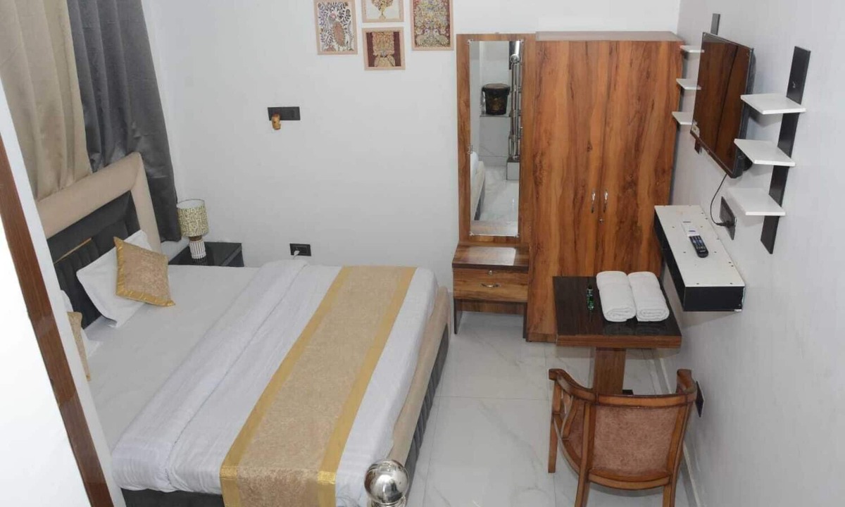 Faizabad Hotel | Pitambara Homestay