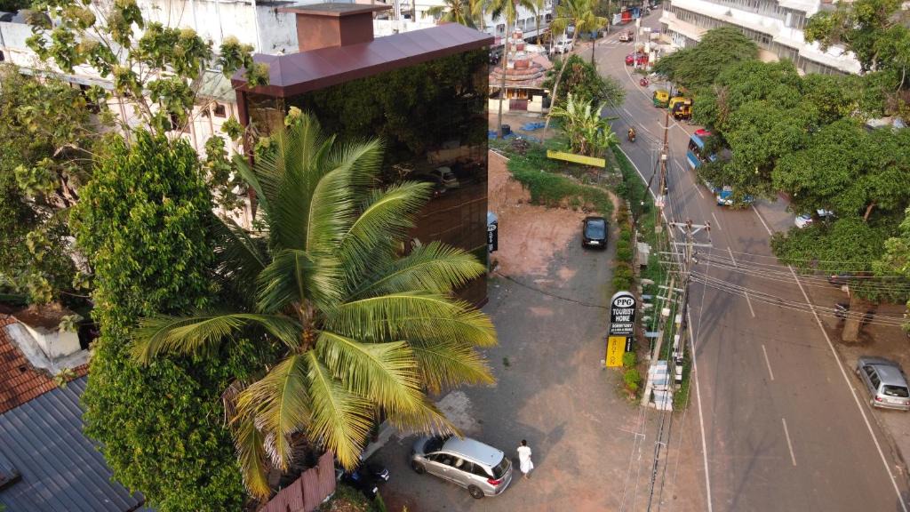 Chottanikkara Hotel | PPG HOMES