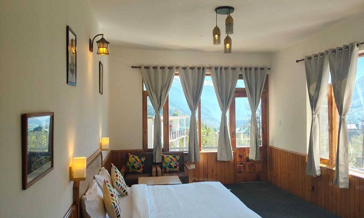 Manali Hotel | Pravara Cottages