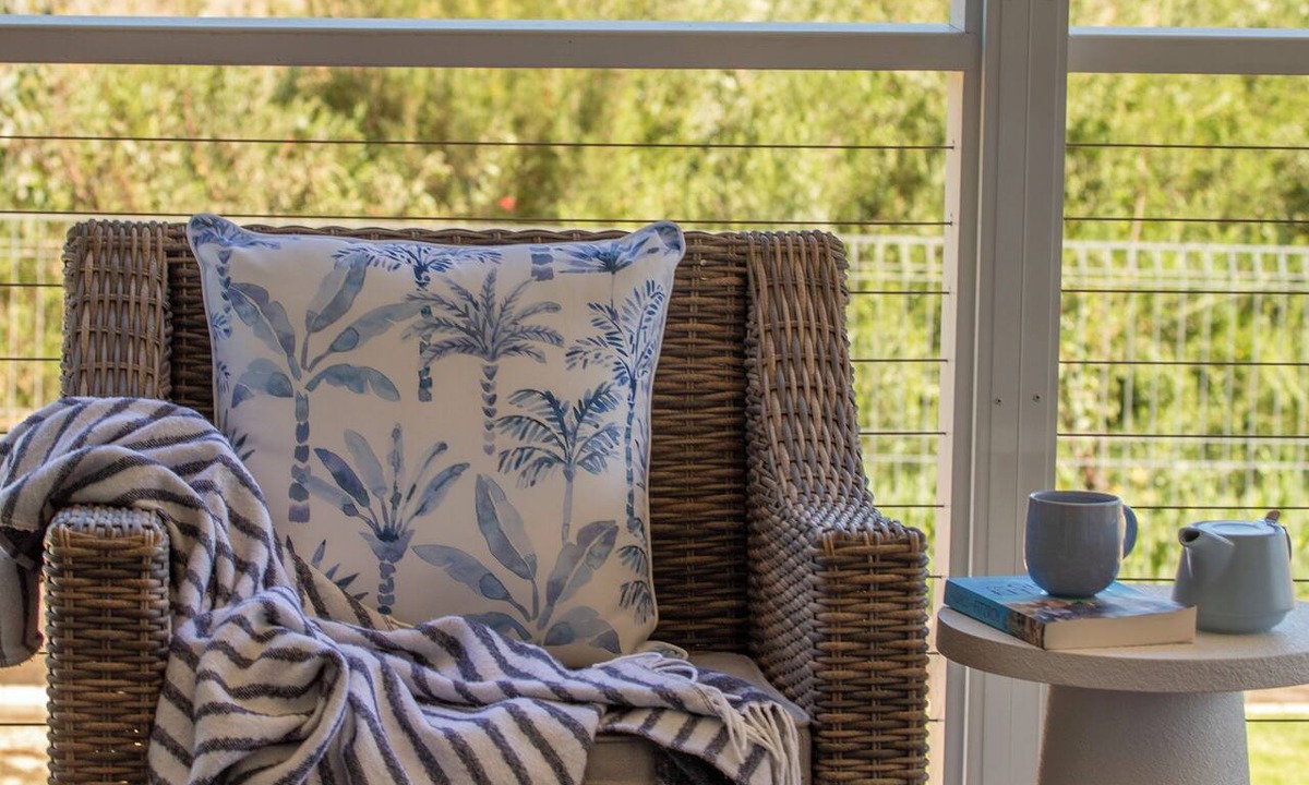 Sellicks Beach House | Private Coastal Bungalow on Quiet Estate with Ocean and Sunset Views