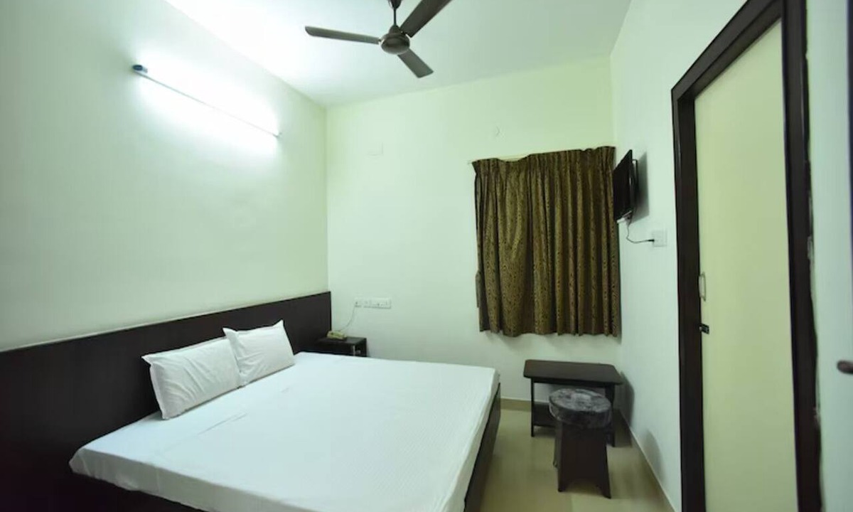 Erode Hotel | PRM Aruna Lodge