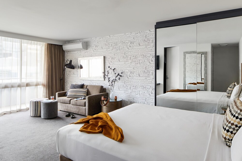 Spring Hill Hotel | Punthill Spring Hill