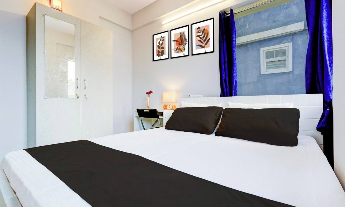 Vyalikaval HBCS Layout Hotel | Qubenest Splendour