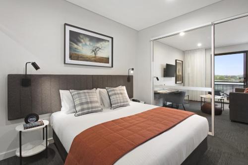 Orange Apartment | Quest Orange