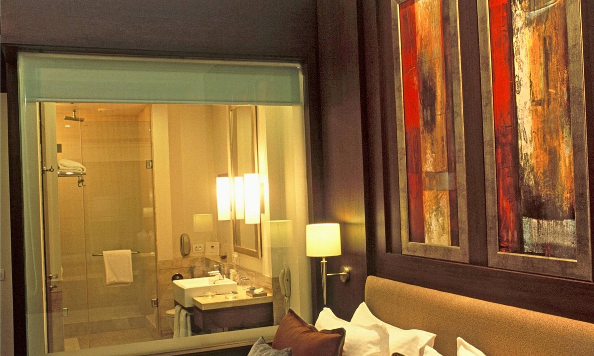 Noida Hotel | Radisson Noida
