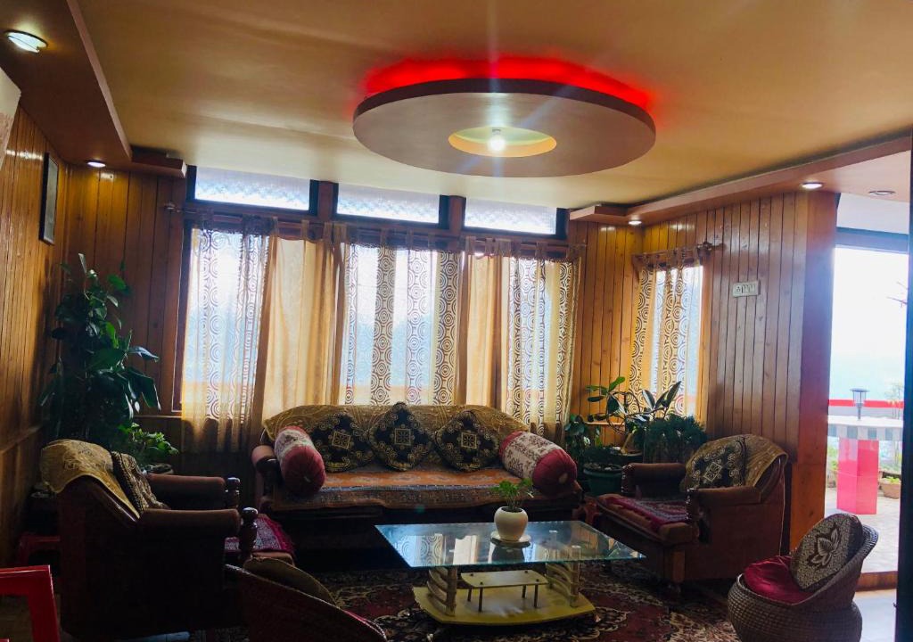Lebong and Mineral Spring Tea Garden House | Raibas Homestay