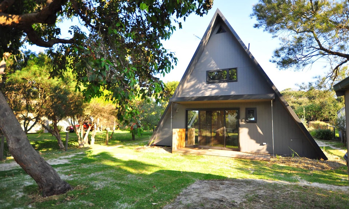 Cape Woolamai House | Renovated classic A-Frame in the quiet end of Cape Woolamai