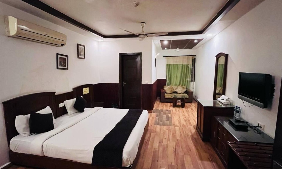 Nehru Place Hotel | Residency Stay INN