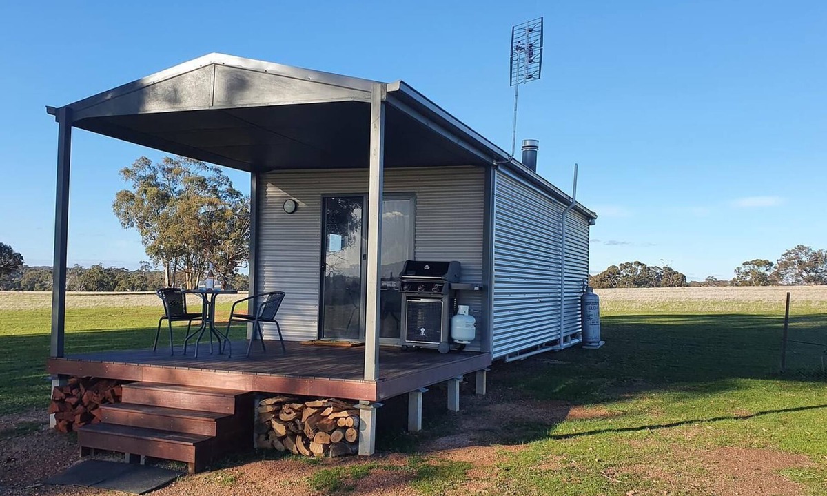 Rhymney Cabin | Rhymney Skye Cosy Farmstay with first class view on the Grampians.