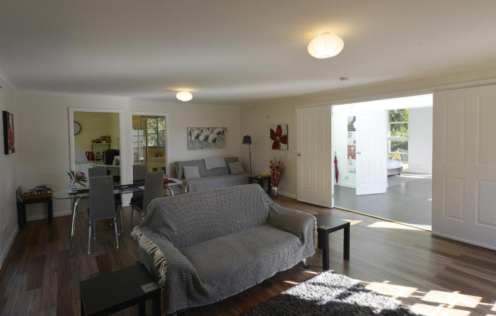 Robigana House | River Walk B&B