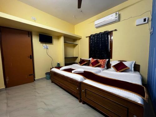 Tiruchirappalli Hotel | Rivera inn