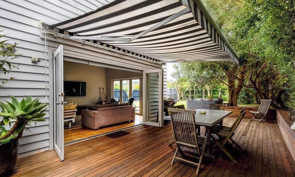 Sorrento House | ROSE COTTAGE SORRENTO | WALK TO BEACH & VILLAGE | FAMILY & COUPLES ESCAPE