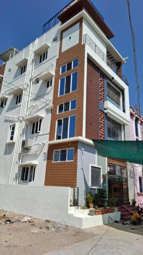 Sholinghur Apartment | Roshni Apartment - 2nd Floor - 2B