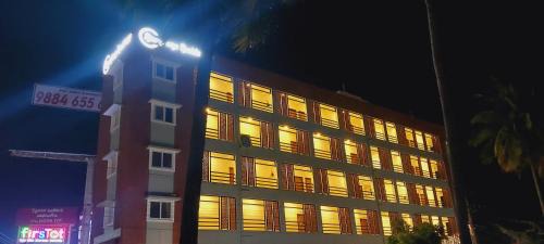 Kelambakkam Hotel | Roundana Residency SIPCOT OMR Chennai - Unit of Prohotel