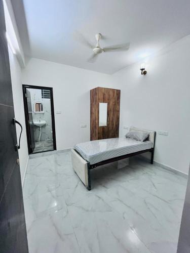 BTM Layout Bed & Breakfast | Royal Gold coliving
