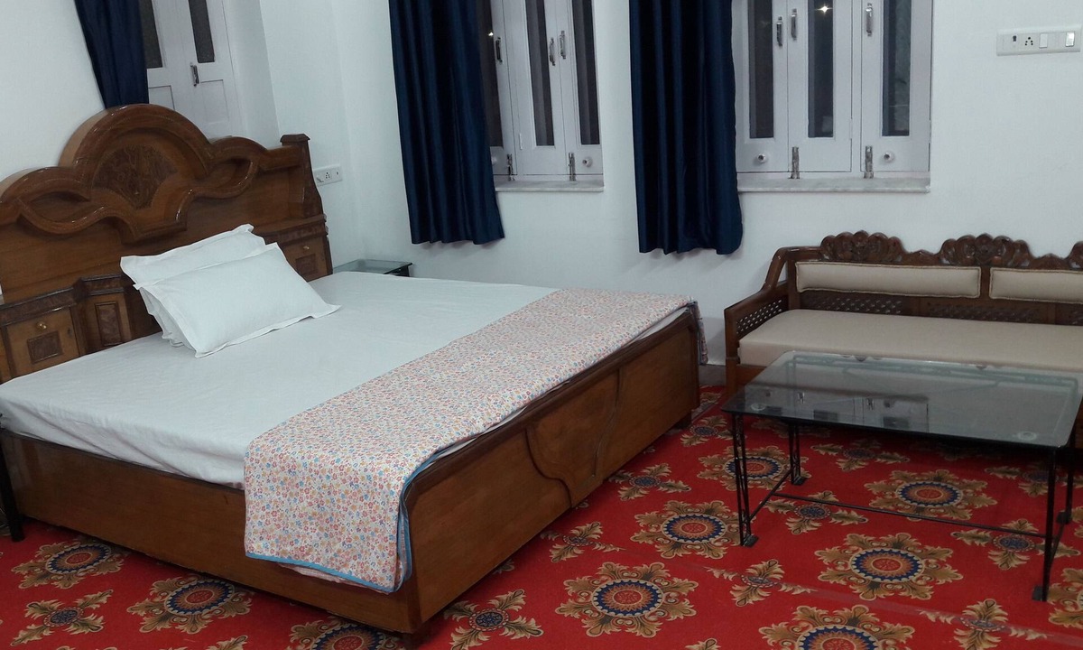 Gulab Sagar Hotel | Royal Panorama