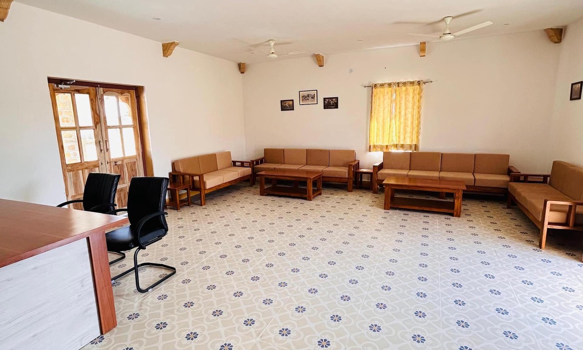 Kanoi Hotel | Royal Pavilion Camps