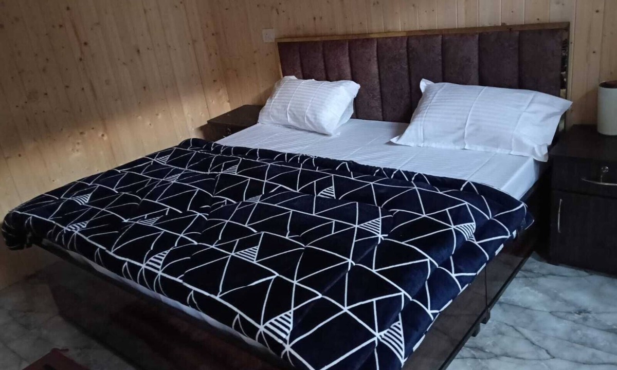 Dugalbitta Hotel | Rudraksh Valley Camp