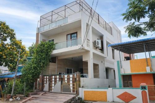 Tiruvannamalai Hotel | S L Homestay