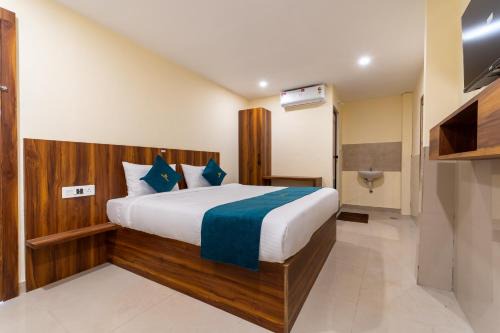 Mamangalam Hotel | SAAD Residency