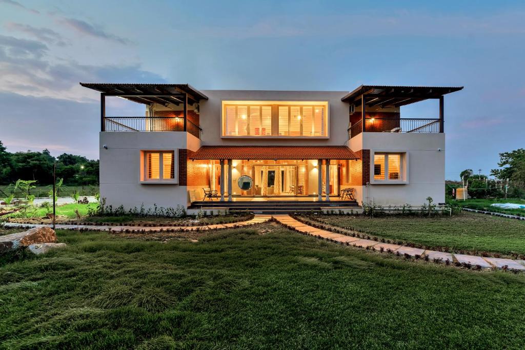 Denkanikota Villa | SaffronStays Amritam By the Lake