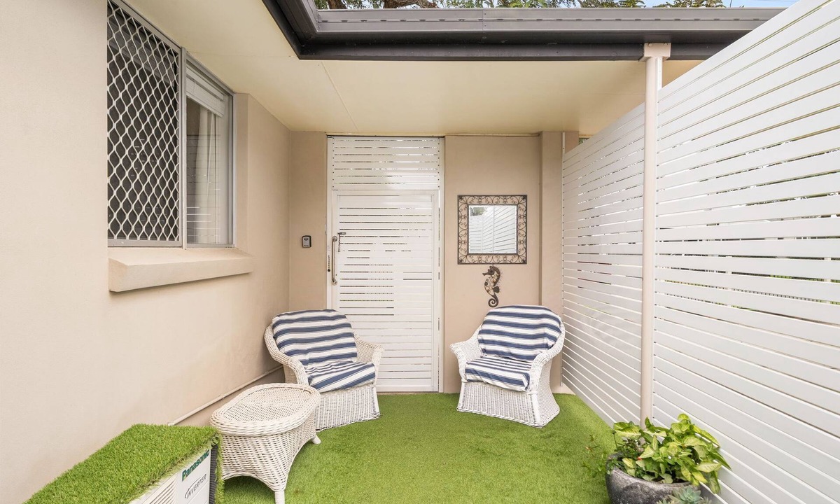 Redcliffe Villa | "Salt-Air Serenity"