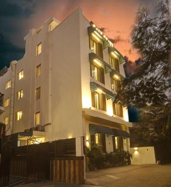Okhla Hotel | Saltstayz Thyme - New Friends Colony