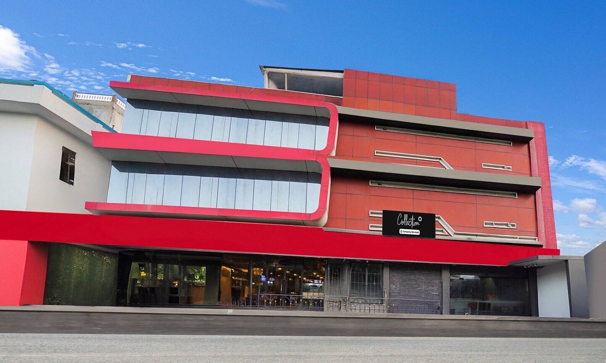 Delhi House | Saver DoubleRoyal Inn