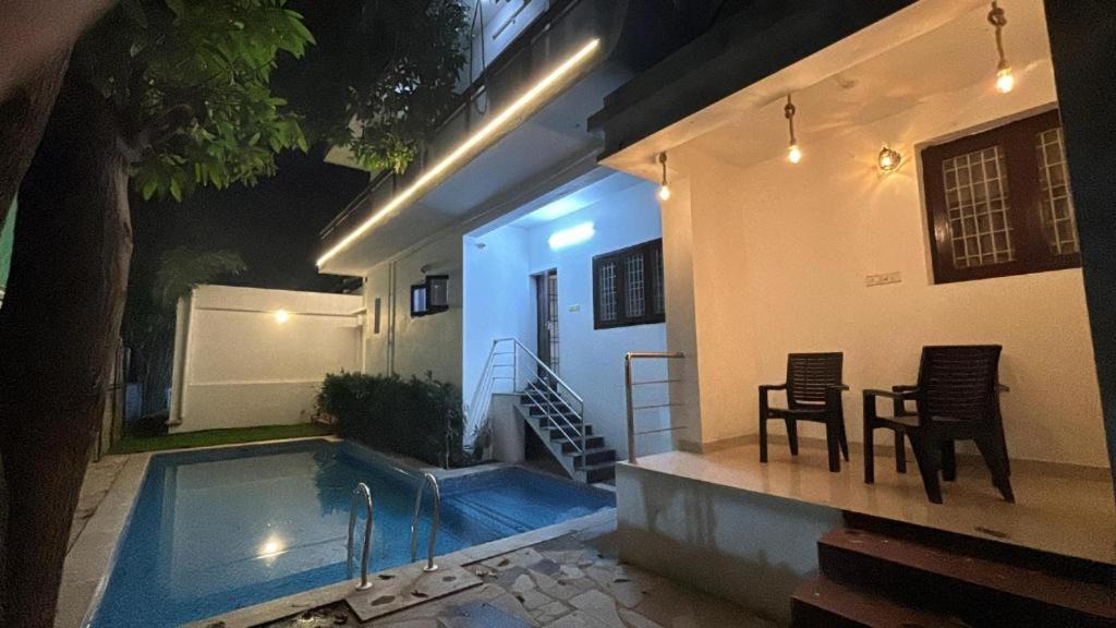 Kanathur Hotel | Sea Shore Stay Inn
