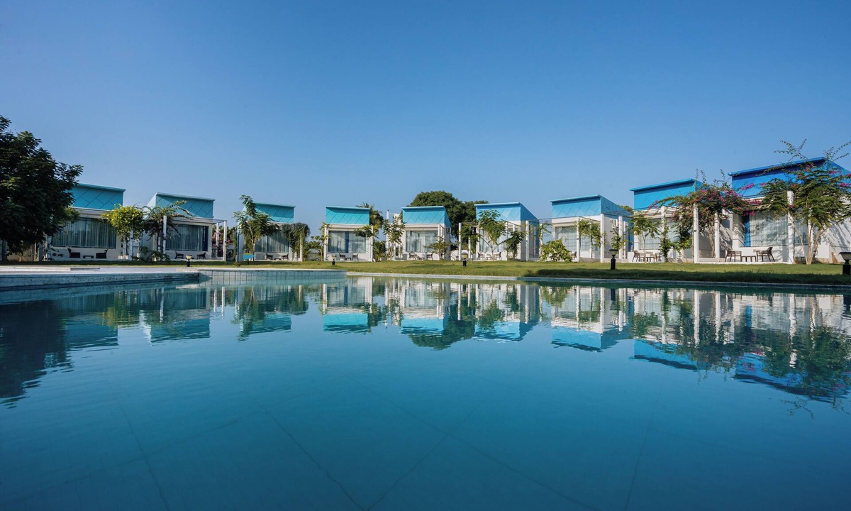Manjakuppam Hotel | Seaborne Beach Resort