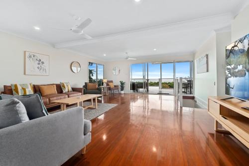 Clifton Beach House | Seaside Rest at Clifton Beach