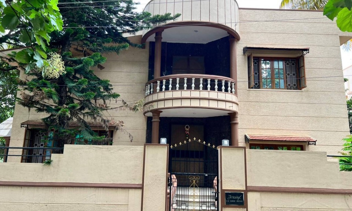 Bengaluru House | Serenity-Heaven 3 AC -bedroom luxurious villa in Byrathi- Gym-Barbecue, WiFi