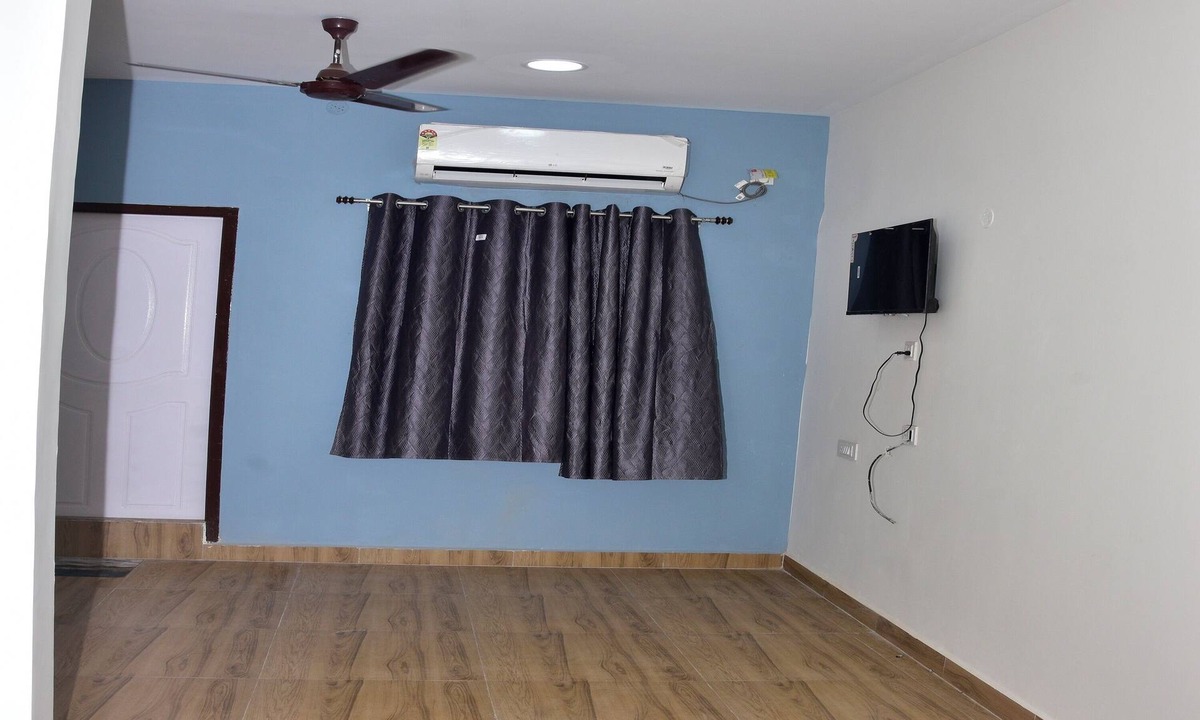 Central Chennai Hotel | SKY Stay Inn