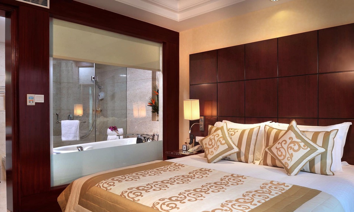 Old Gurgaon Hotel | Skycity Hotel
