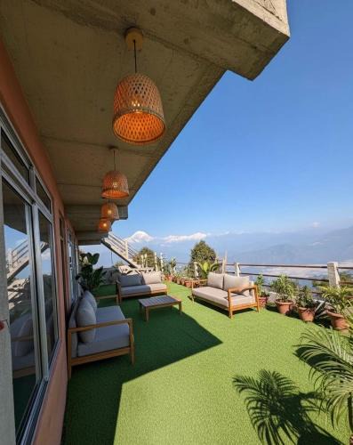 Darjeeling House | Skyvaana Homestay & Cafe
