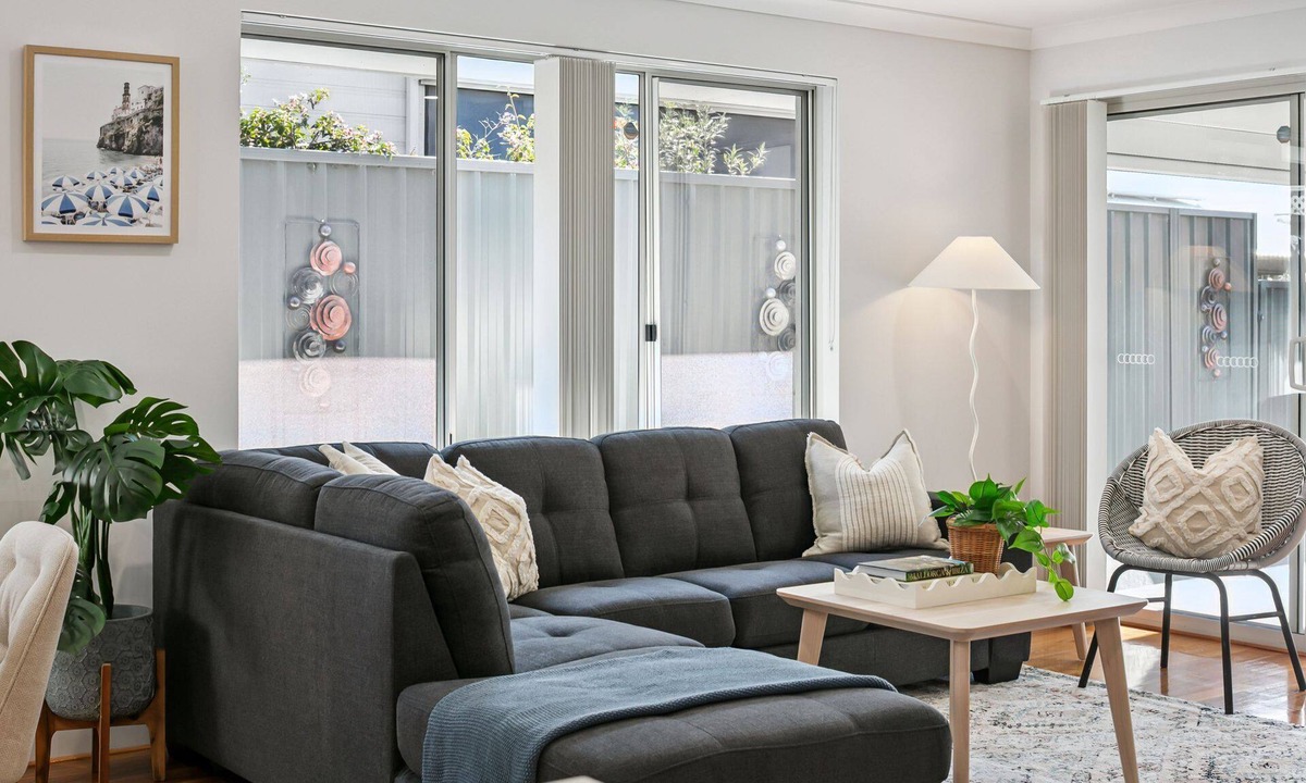 Doubleview House | Spacious Luxury 5 bedroom house near Scarborough Beach