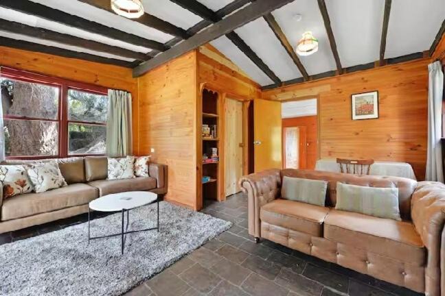 Gray House | Starlight Cabin - Mt Elephant