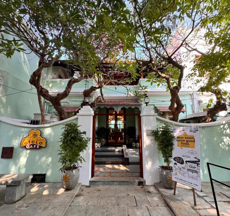 White Town Hotel | Stay at Ciclo