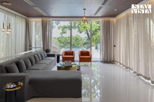 Marna Villa | StayVista at Casa Canto with Infinity Pool