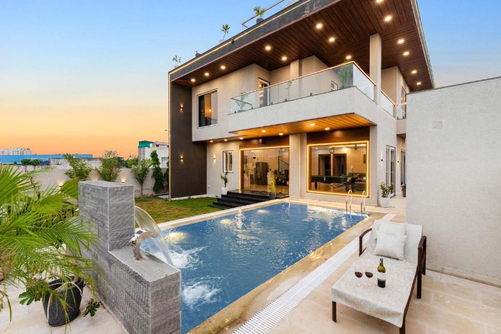 Jaipur Villa | StayVista at Elaris With Bonfire, Pool, Lawn