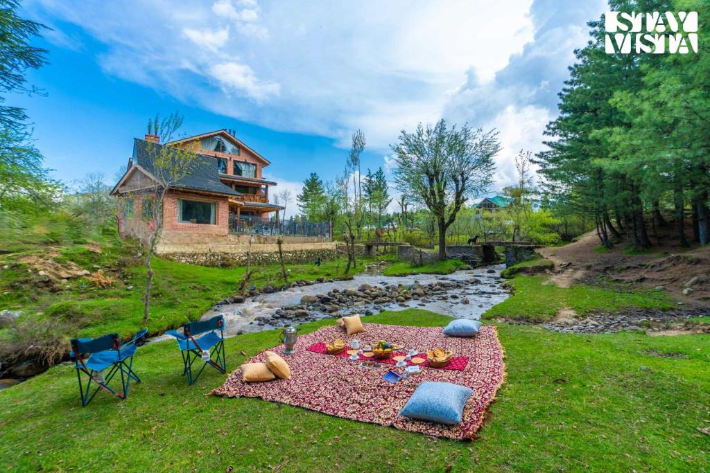 Srinagar Villa | StayVista's Swiss Chalet - Riverside, Tangmarg - 5BHK with Jacuzzi & Garden