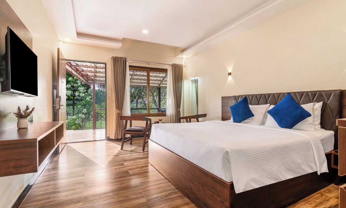 Badami Hotel | Sterling Banashree Badami