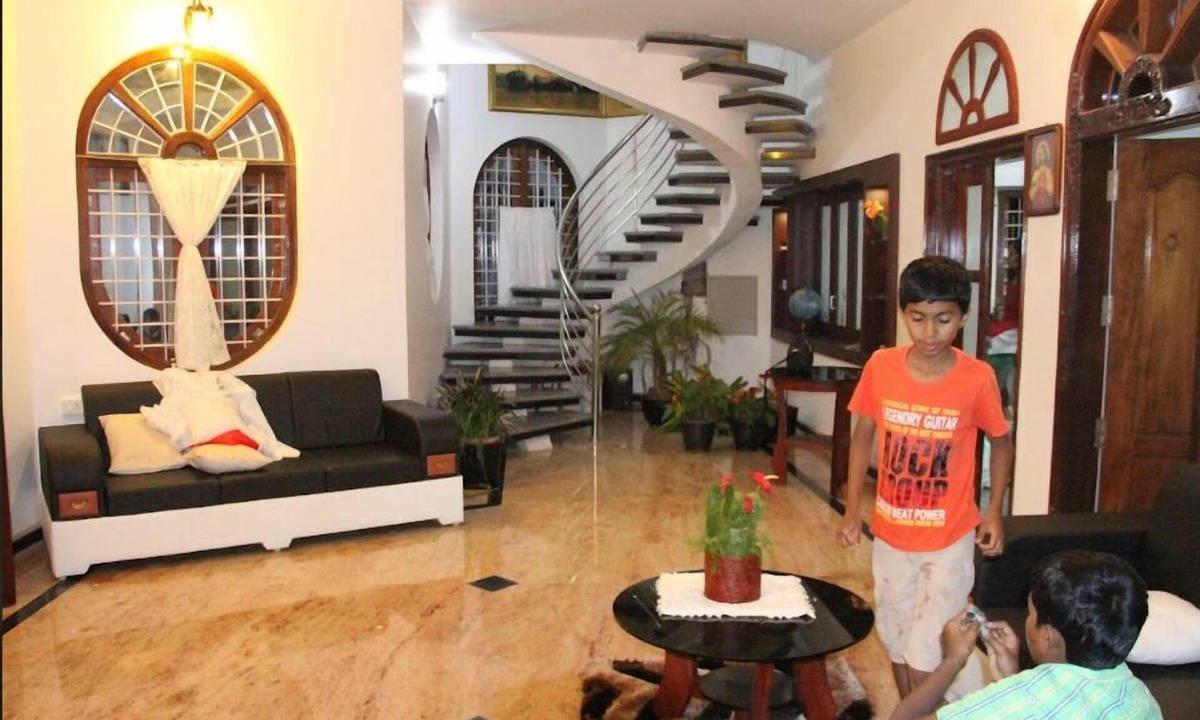 Todupulai Hotel | Stone Castle