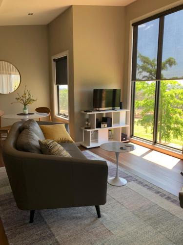 Beechworth Villa | StoneTryst Spa Villas