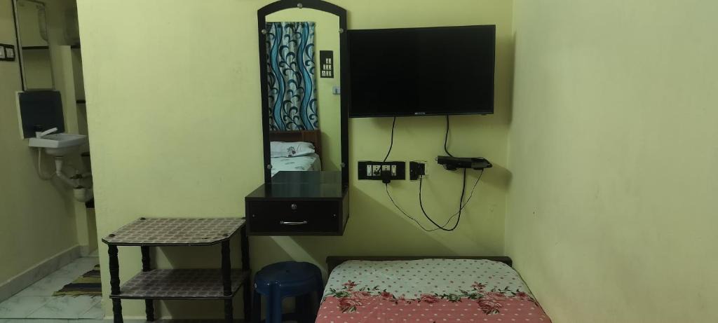 Virudhunagar Cabin | Suganya Lodge