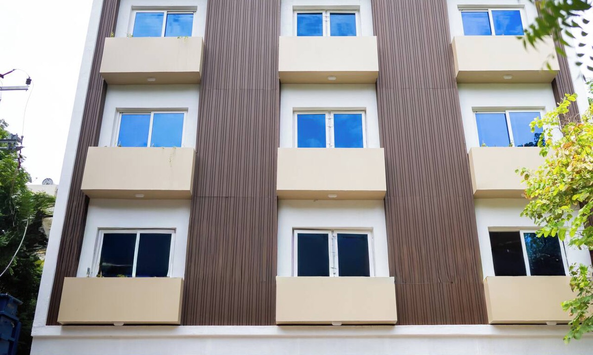 Manikonda Hotel | Suite 16