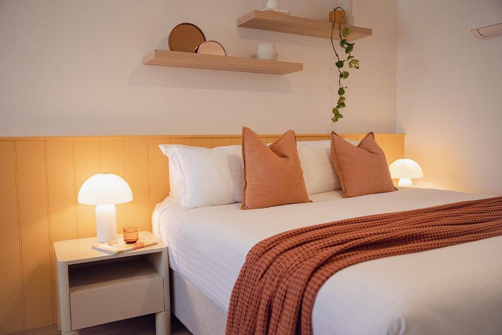 Aireys Inlet Hotel | Sunnymead Hotel