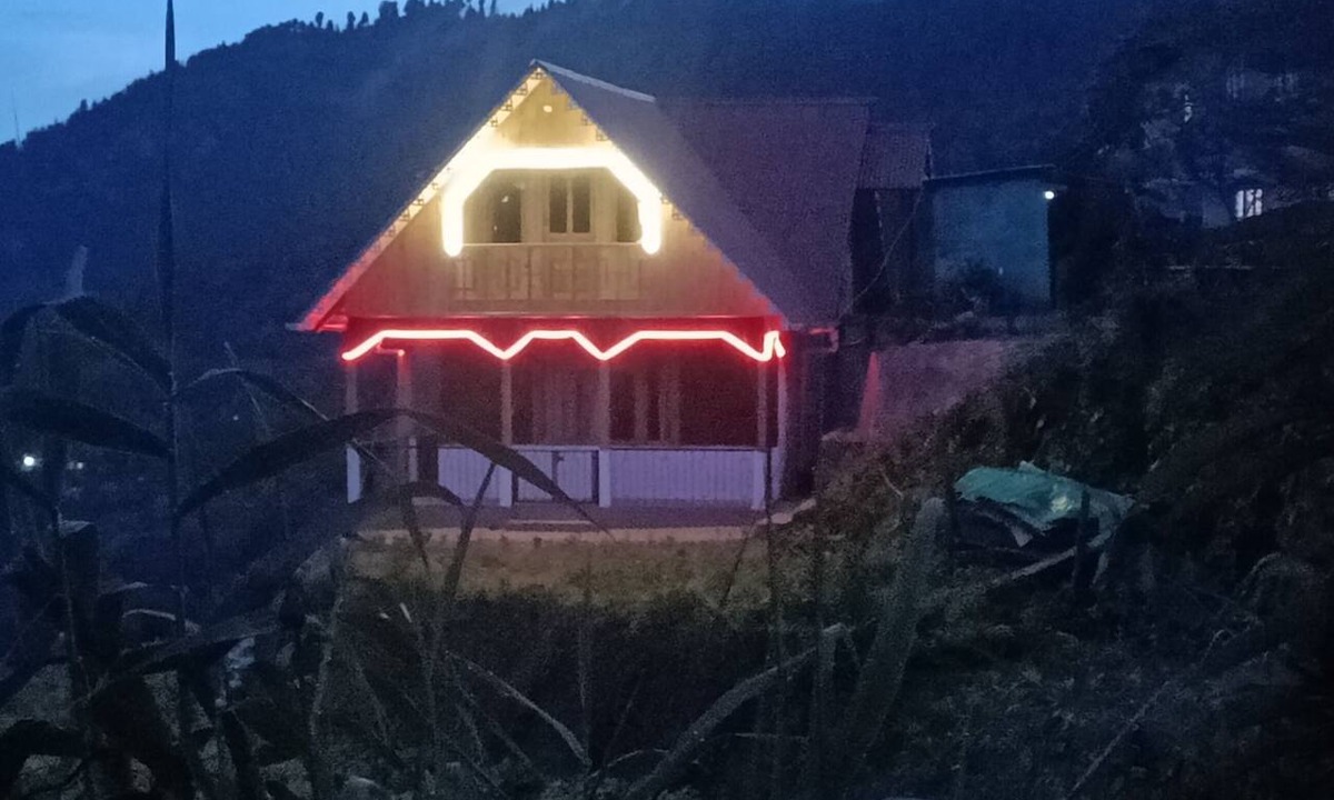Darjeeling House | Sunrise Eco Homestay acchalal hatta Darjeeling, family friendly,local tour+guide