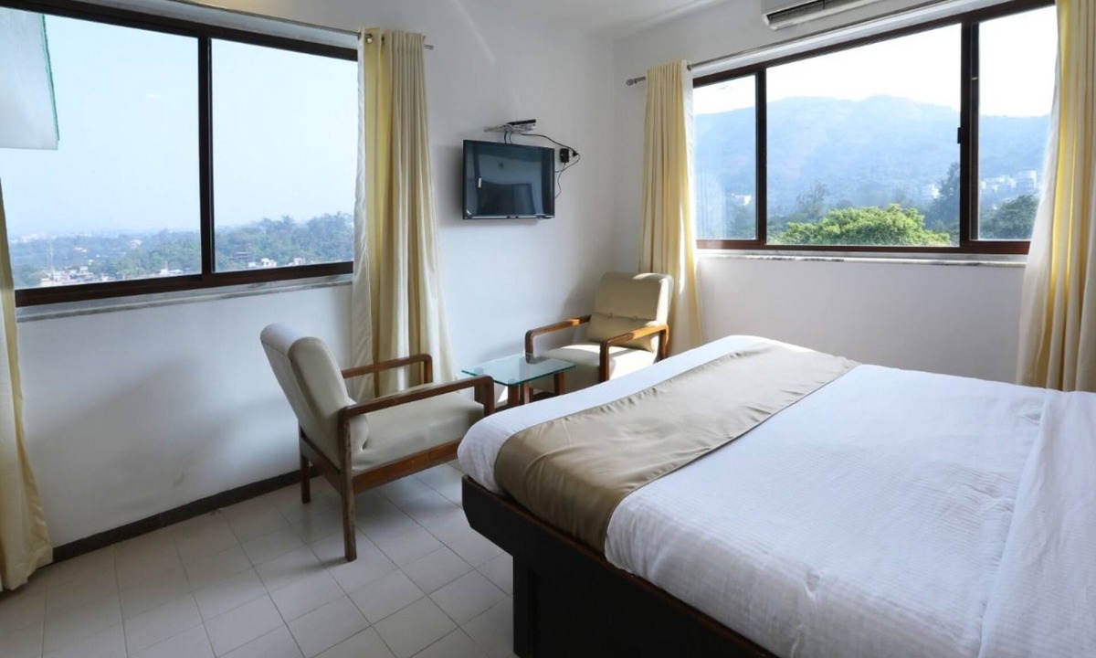 Khandala Hotel | Sunrise Hill Resort