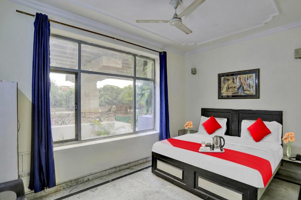 Baraula Hotel | Super HOTEL DIAMOND TREE SECTOR 49 NOIDA NEAR PRAYAG HOSPITAL